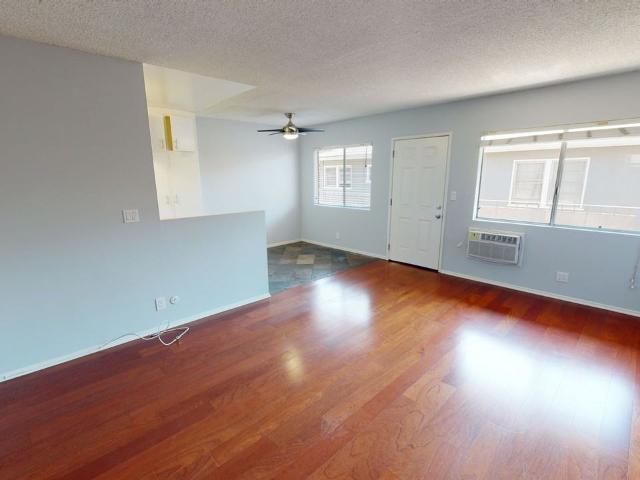 Apartment for rent in Canoga Park, California