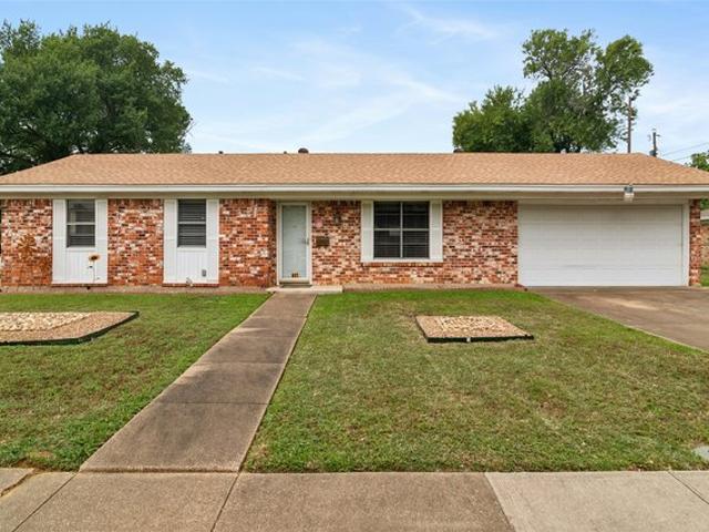 House for sale in Irving, Texas