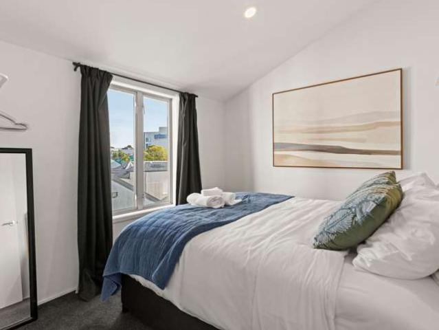 Apartment for sale in Heathcote, Canterbury