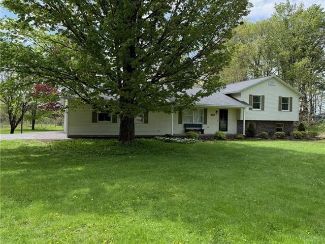 House for sale in Oneida, New York