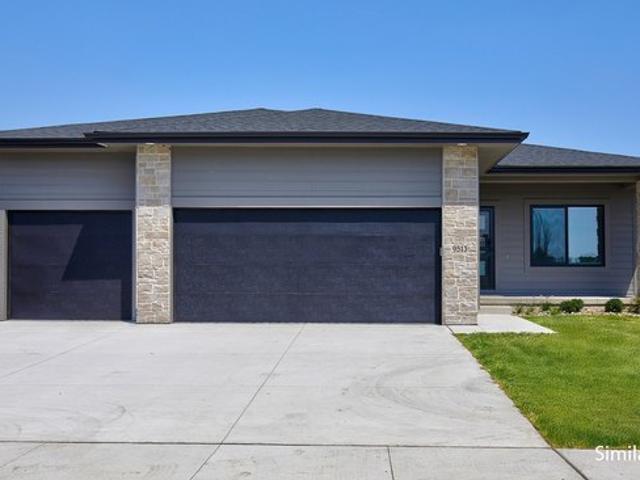 Townhouse for sale in West Des Moines, Iowa