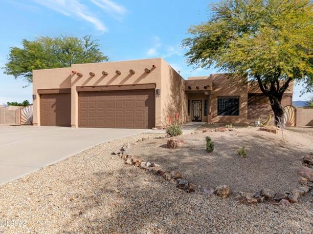 House for sale in Vail, Arizona