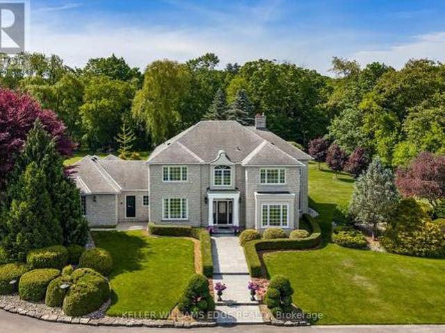 House for sale in Ancaster, Ontario