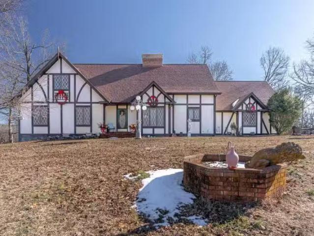 House for sale in Pocahontas