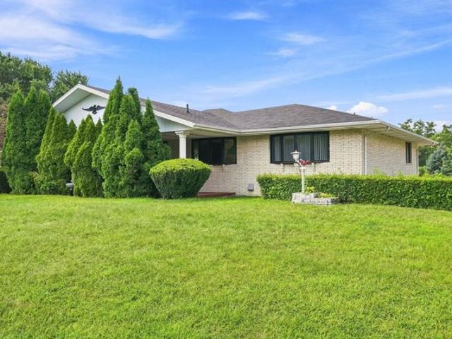 House for sale in East Dubuque, Illinois