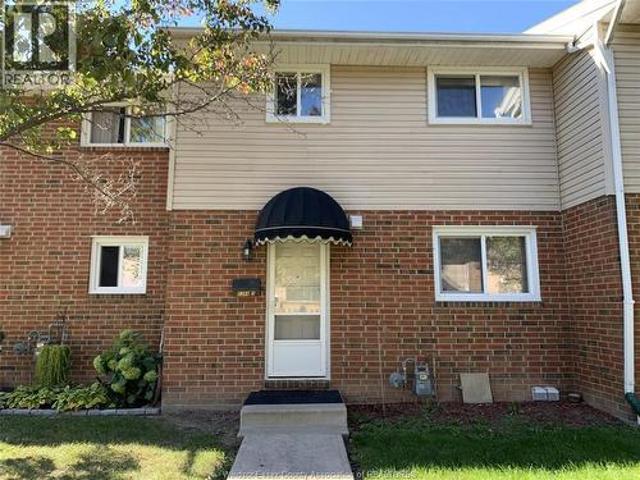 Townhouse for rent in Maidstone, Ontario