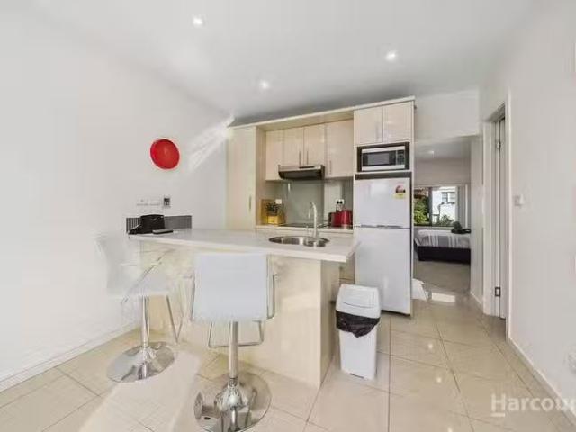 Apartment for rent in North Hobart