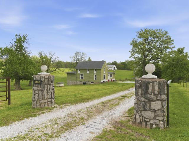 House for sale in Bois D Arc, Missouri