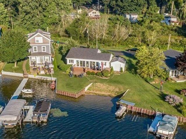 House for sale in Benton Harbor, Berrien County