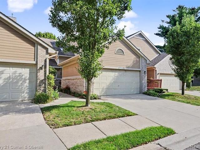 Condo for sale in Livonia, Michigan