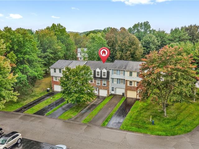 Townhouse for sale in Fernway, Cranberry Township