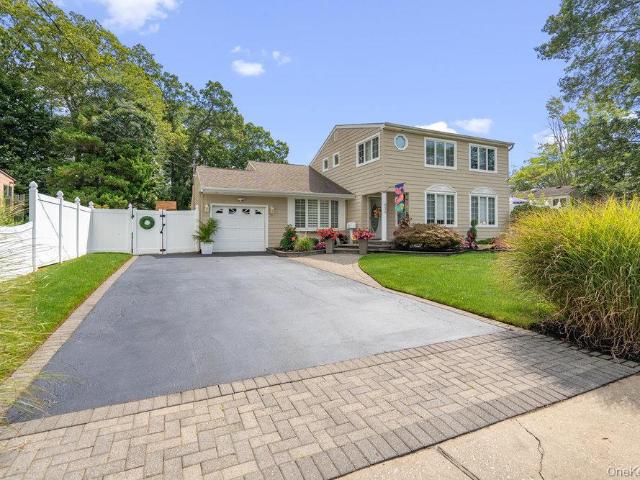 House for sale in Bohemia, New York