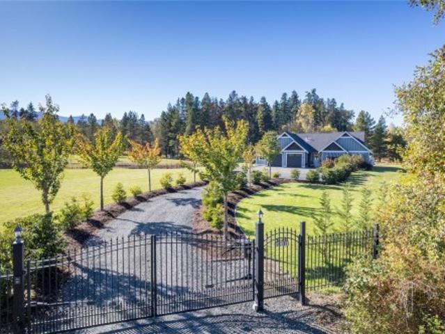 House for sale in Coombs, British Columbia