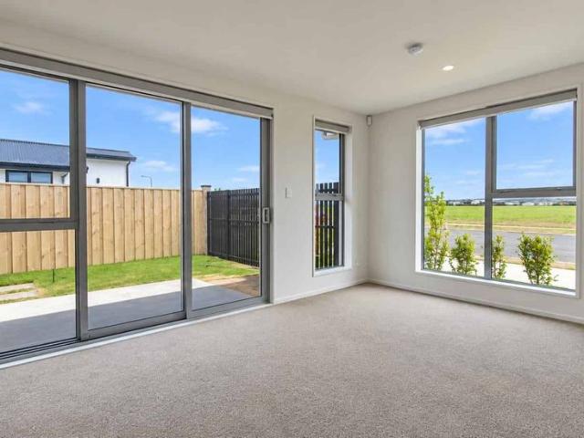 Apartment for rent in Faringdon, Rolleston