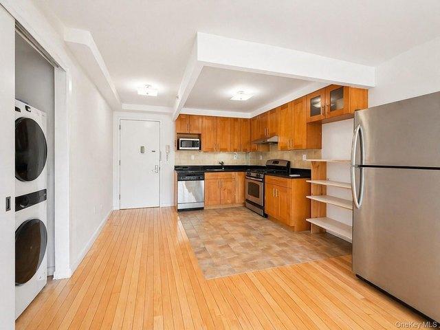 Condo for sale in Queens, Arverne