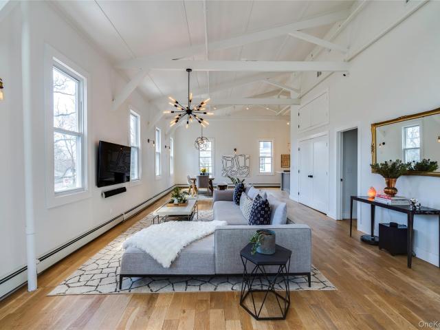 Property for rent in Nassau, New York
