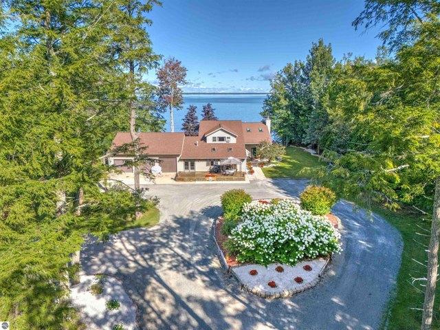 House for sale in Manistique, Michigan