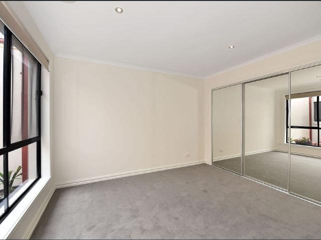 House for rent in Sydenham, Victoria