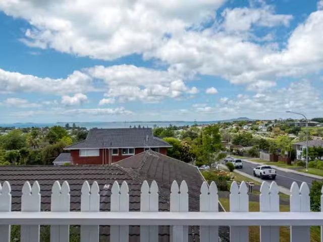 House for sale in Paremoremo, Oroua County