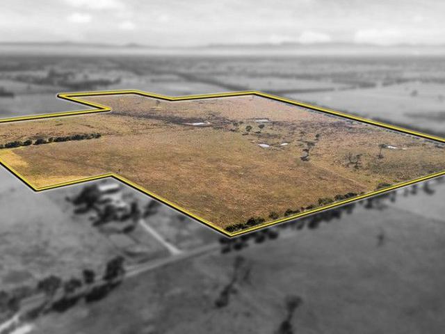 Cottage for sale in Perry Bridge, Victoria