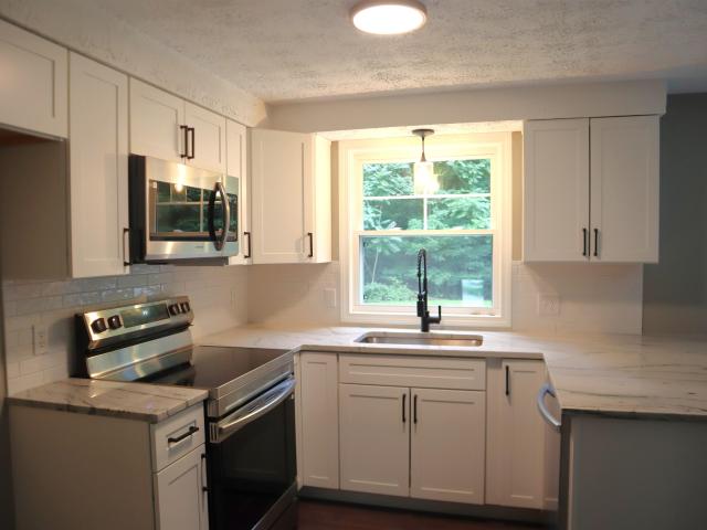 House for sale in Grasmere, Goffstown