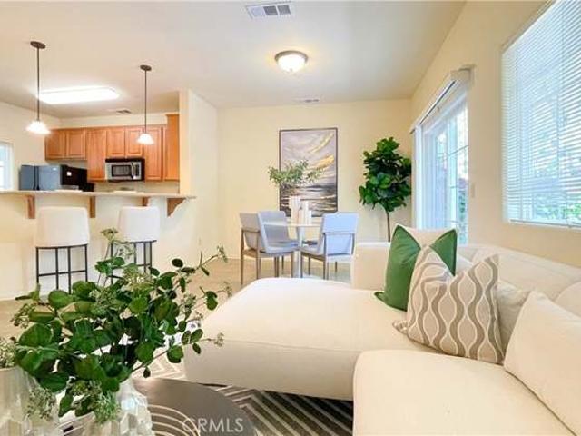 Condo for rent in Redlands