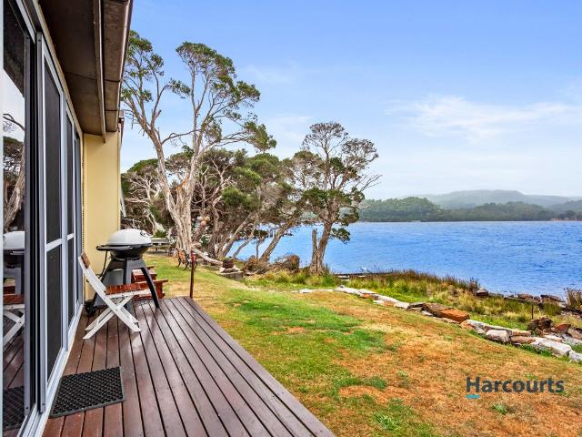 Granny Flat for rent in Strahan, Tasmania