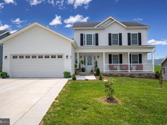 House for sale in Falling Waters, West Virginia