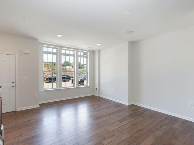 Townhouse for rent in Somerville, New Jersey