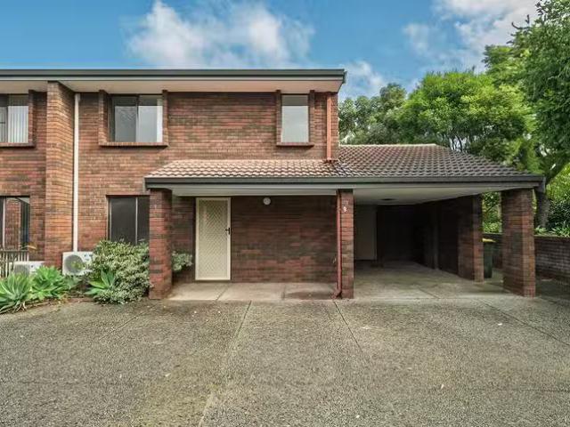 House for rent in Menora