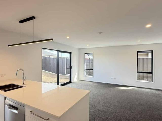 House for rent in Irwell, Canterbury