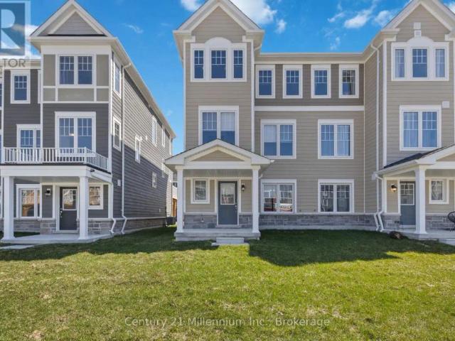 Townhouse for rent in Georgian Sands, Wasaga Beach