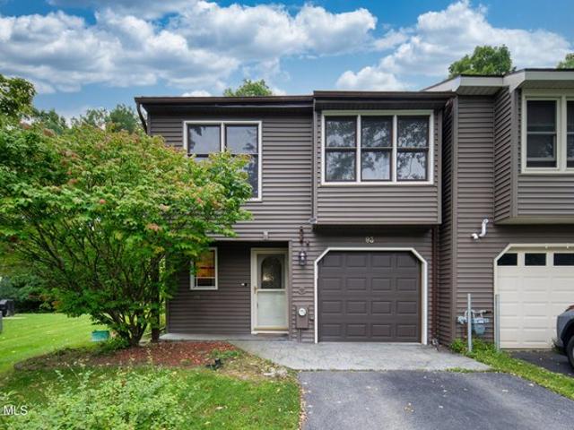 Townhouse for sale in Saratoga, New York