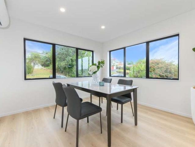 House for sale in Wairau Valley