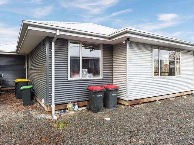 House for rent in Chaslands, Canterbury