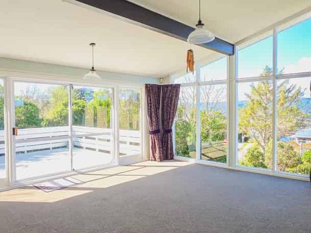 House for rent in Days Bay, Wellington