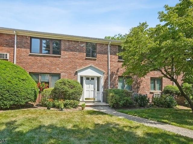 Condo for sale in Springfield, New Jersey