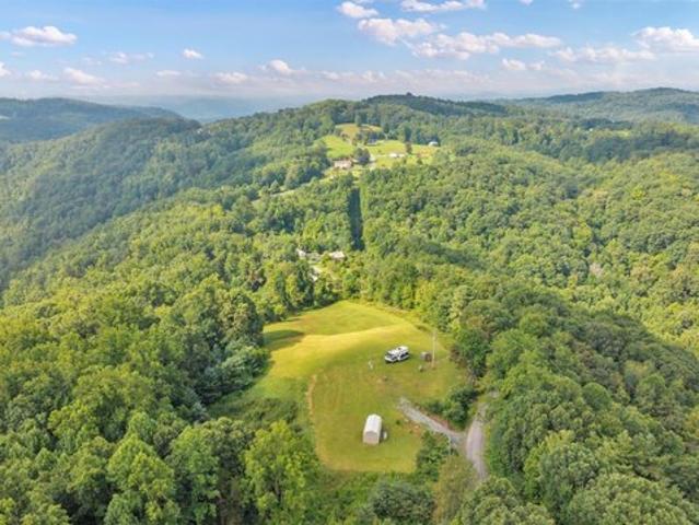 House for sale in Jumping Branch, West Virginia