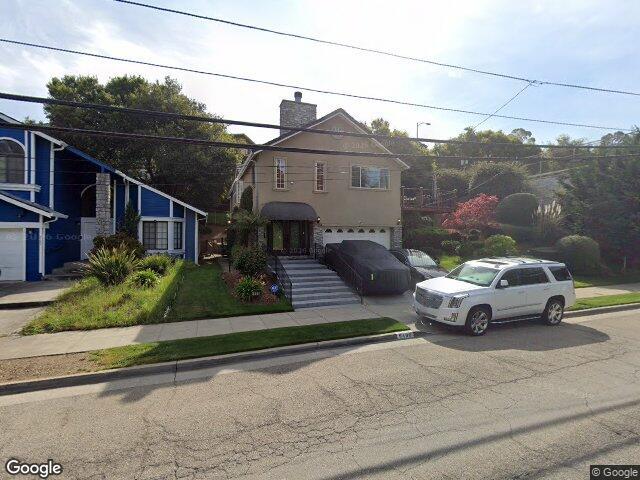House for sale in Oakland, Alameda County