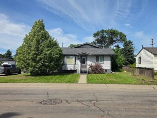 House for sale in Wedgewood, Alberta