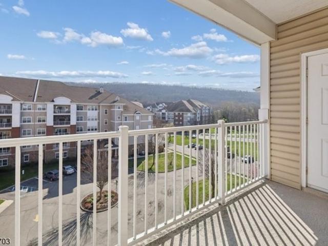 Condo for sale in Passaic, New Jersey