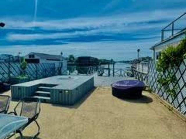 House for sale in Queens, Arverne