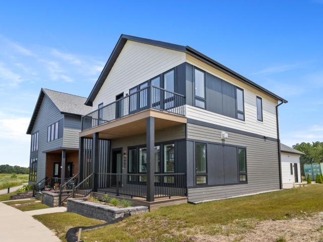 Condo for sale in Oak Creek, Wisconsin