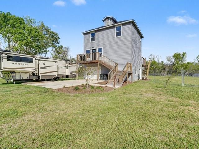 House for sale in Liverpool, Texas