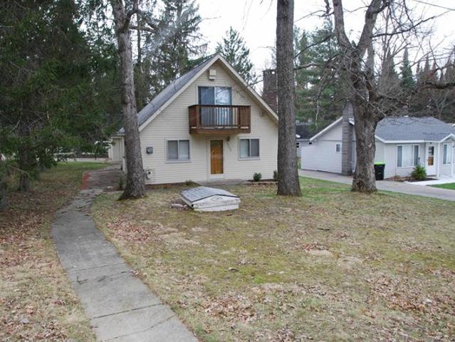 House for sale in Saint Helen, Michigan