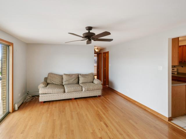 Condo for sale in Hickory Hills Condo for sale in Hickory Hills