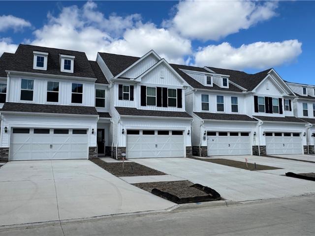 Townhouse for sale in Portage, Ohio
