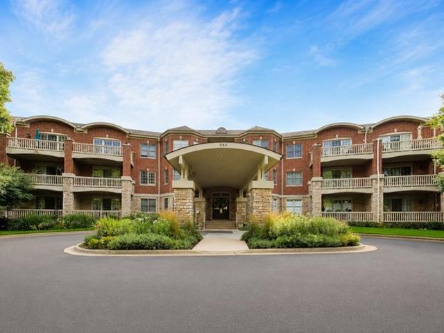 Condo for sale in Highland Park, Illinois