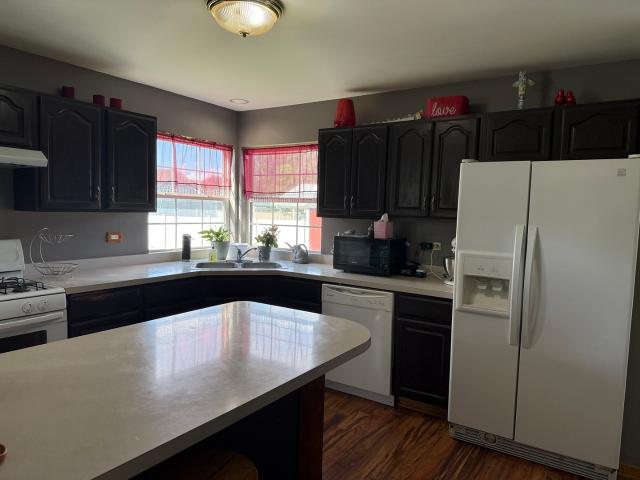 House for sale in Mchenry, Illinois