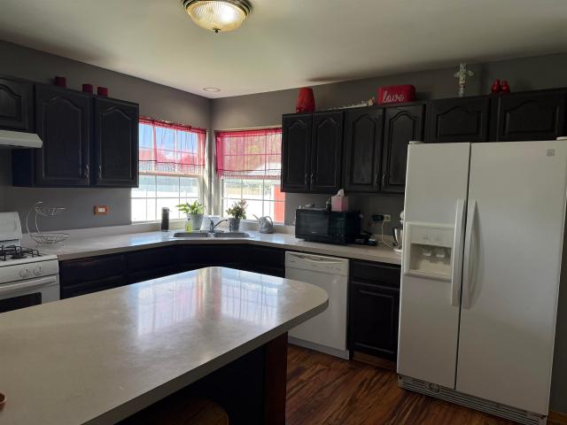 House for sale in Mchenry, Illinois
